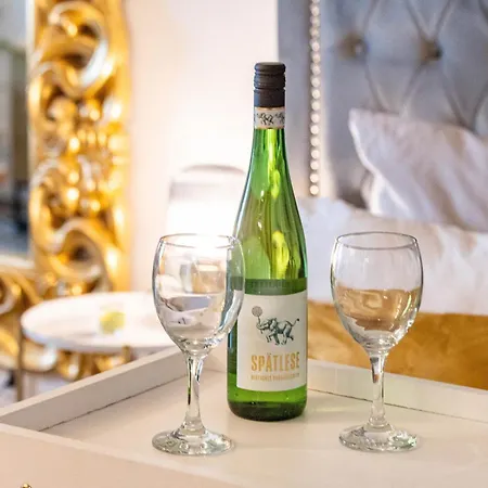 Deluxe Mit Terrasse Duisburg